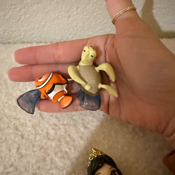 Disney Vibrant Multicolor Action Figures Playset - Picture 4 of 7